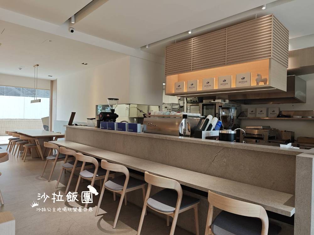 士林不限時咖啡『REEDS PIZZERIA & COFFEE 士林店』麵包、沙拉 3 士林不限時咖啡『REEDS PIZZERIA & COFFEE 士林店』麵包、沙拉