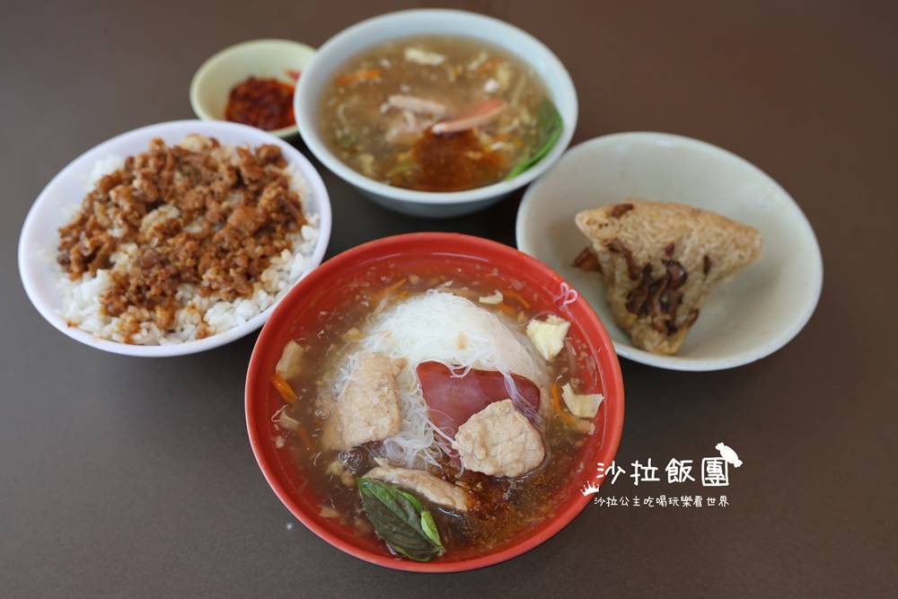 宜蘭美食『韓國沙茶魷魚焿』宜蘭老店、肉粽 1 宜蘭美食『韓國沙茶魷魚焿』宜蘭老店、肉粽