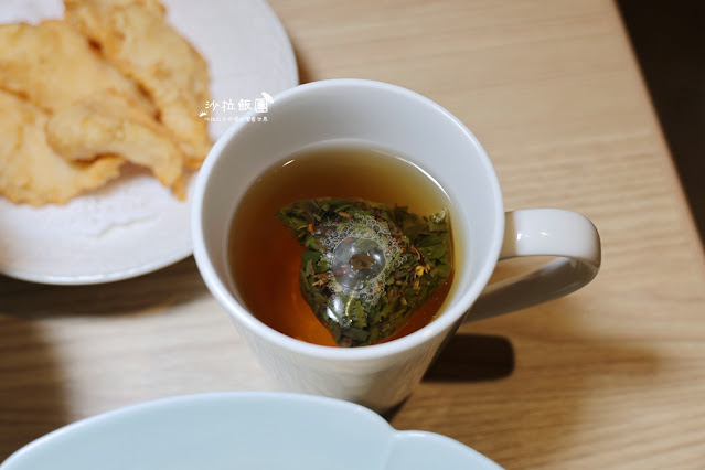 蝦爆了『樂蝦拉麵』全球獨創有鑊氣的拉麵，酸菜金黃魚片雞白湯拉麵好好吃