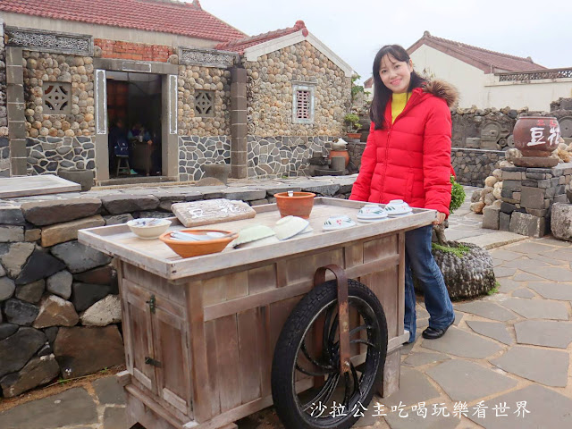 澎湖旅遊必吃美食/二崁聚落『二崁杏仁茶』食尚玩家推薦『二馬豆花』黑糖水喝到飽