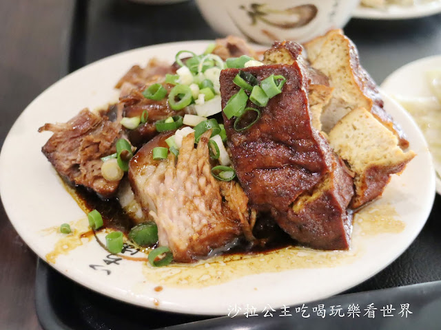 大同區美食『老牌張豬腳飯』延三夜市週邊美食/便當/排隊店/小吃