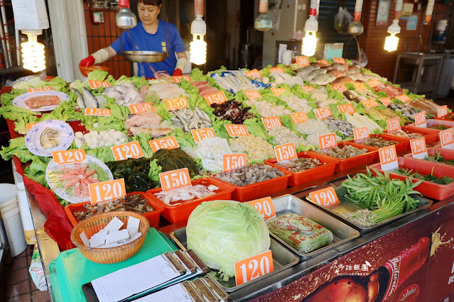 高雄旗津海鮮餐廳『海忠寶活海產』好吃又便宜，免費白飯吃到飽