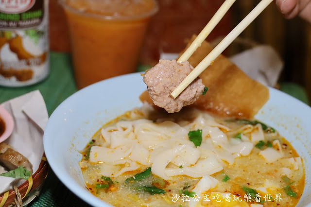 士林美食『哈哈羅55泰式船麵米粉湯(士林店)』菜單、泰式米粉湯、近士林夜市