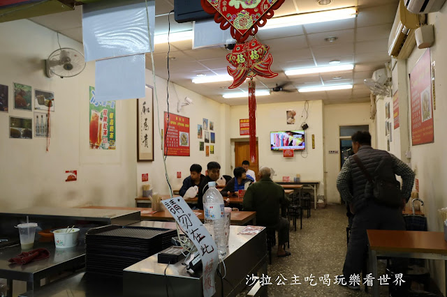 台中逢甲夜市美食『金門炒泡麵廣東粥店』食尚玩家推薦無米廣東粥/可帶外食