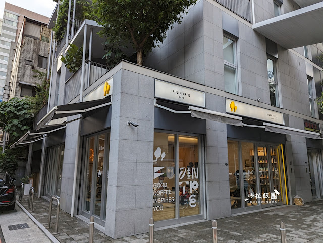 中山區咖啡廳『富錦樹咖啡Fujin Tree Cafe中山店』銀灰色調