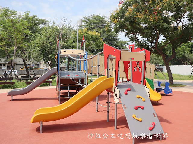 新竹景點/共融公園/北台灣最大沙坑『新竹公園』特色公園/溜滑梯/盪鞦韆/新竹孔廟旁