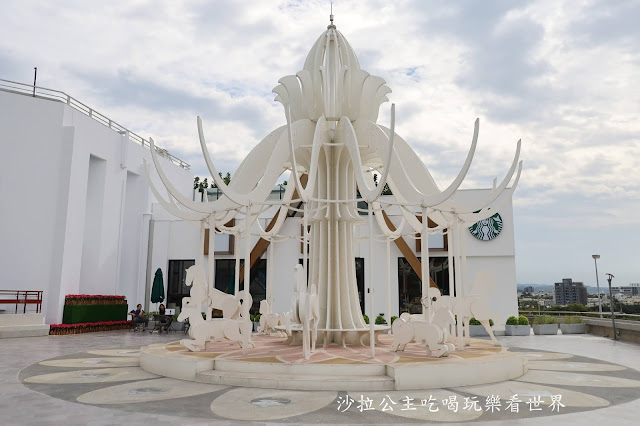 首座夢幻積木城堡門市『星巴克Starbucks(泰安南門市)』台中咖啡.泰安服務區