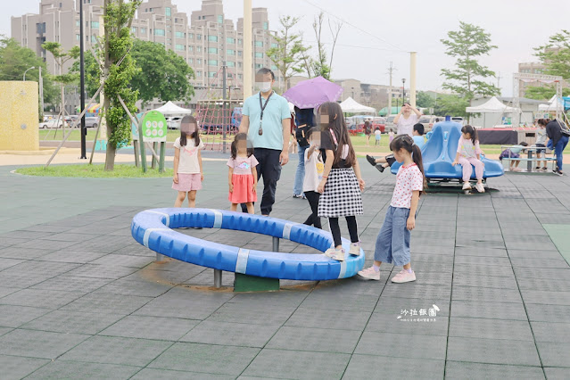 苗栗竹南獅山親子公園火炎山地景溜滑梯