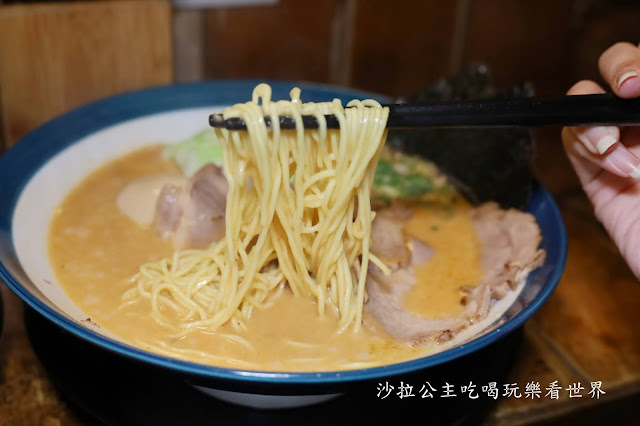 士林排隊美食『道樂屋台』士林夜市拉麵.免費續麵.菜單