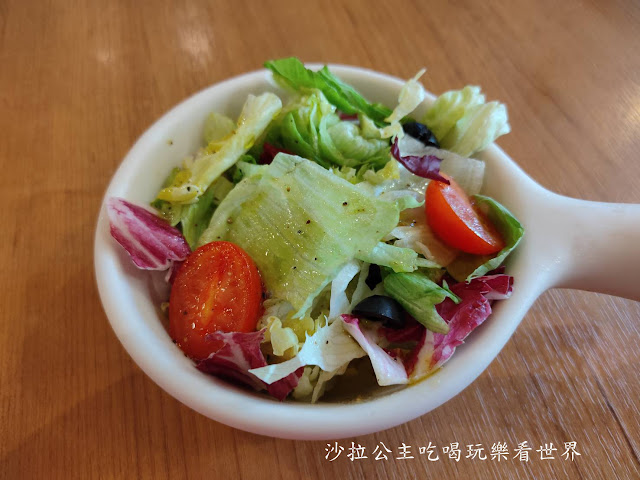 士林美食/芋泥披薩/芋泥牛奶『堤諾義式比薩 Tino's Pizza Café(士林中正門市)』菜單/捷運士林店