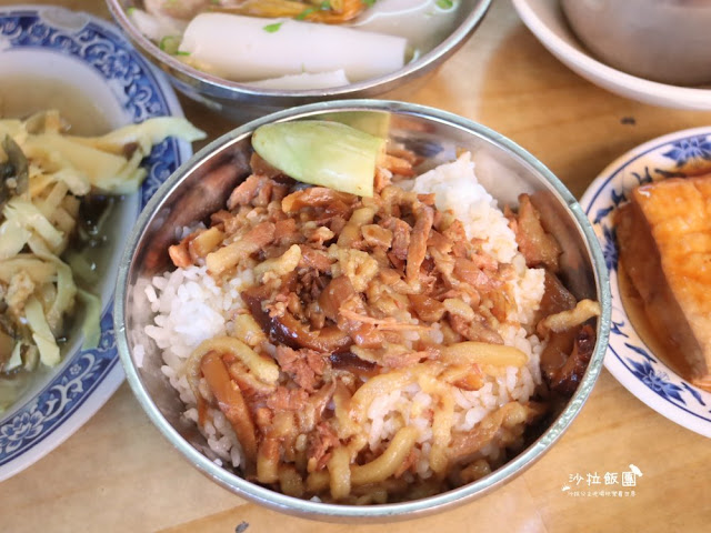 台北人都知道的滷肉飯，排隊美食