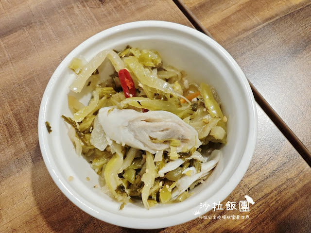 士林新開幕酸菜魚『有小癮酸菜魚』小菜、飲料、白飯無限供應