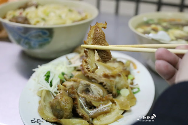 石牌美食『蕭家牛肉麵』從小吃到大的美味、捷運明德站