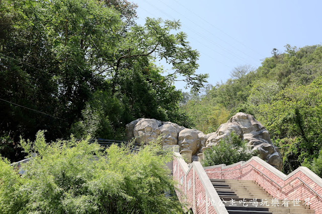 南投埔里免費景點『元首館』大黑松小倆口.歐式城堡建築.超大西洋棋盤