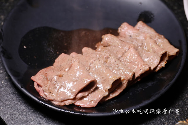 中和吃到飽燒烤『燒惑日式炭火燒肉店(中和店)』壽星6折.+1元生蠔吃到飽.捷運景安站