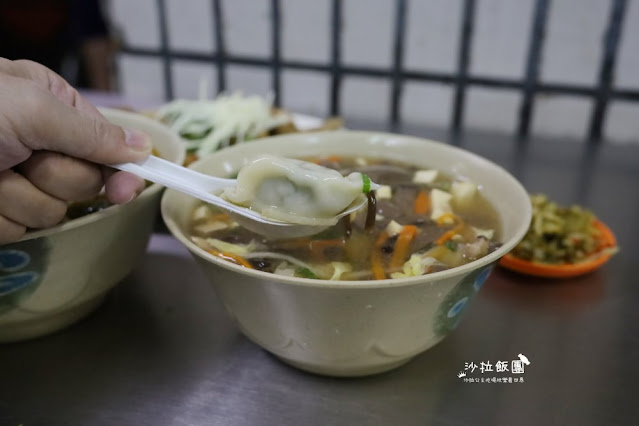 石牌美食『蕭家牛肉麵』從小吃到大的美味、捷運明德站