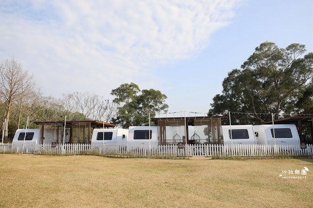 最新星空露營車『自然風情景觀渡假民宿』3000坪超大草坪小孩放電好地方