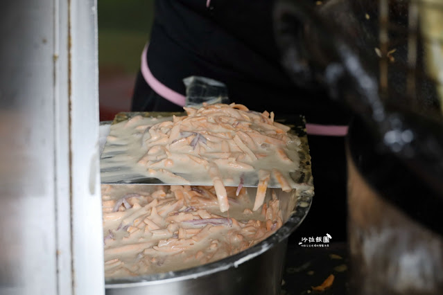 宜蘭頭城在地人吃的人氣美食『春捲伯』蝦餅、春捲