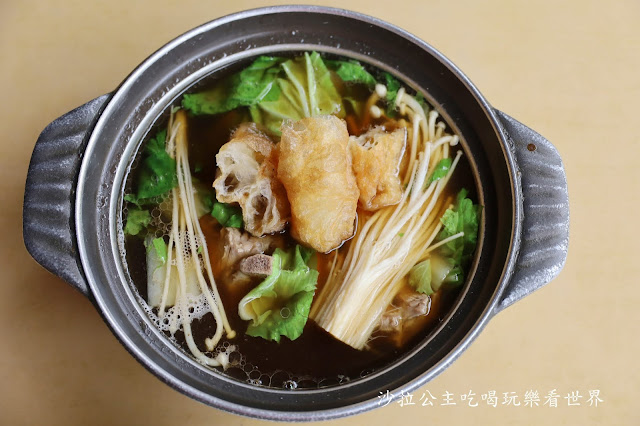 台南赤崁樓美食『馬來峰巴生肉骨茶』肉骨茶.海南雞飯