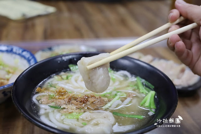 三峽老街美食/人氣排隊店『古伯手工米苔目』粄條/米苔目/各式小菜