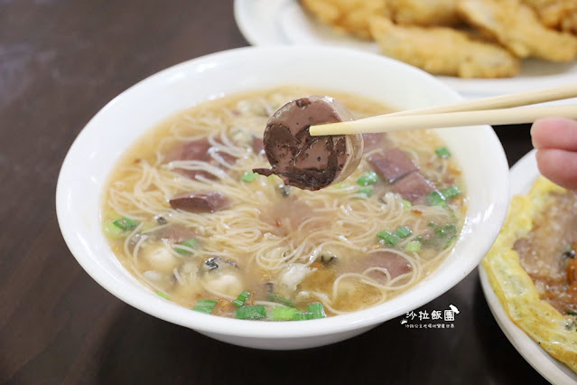 小金門美食新大同餐飲，血腸蚵仔麵線、炸芋頭好好吃