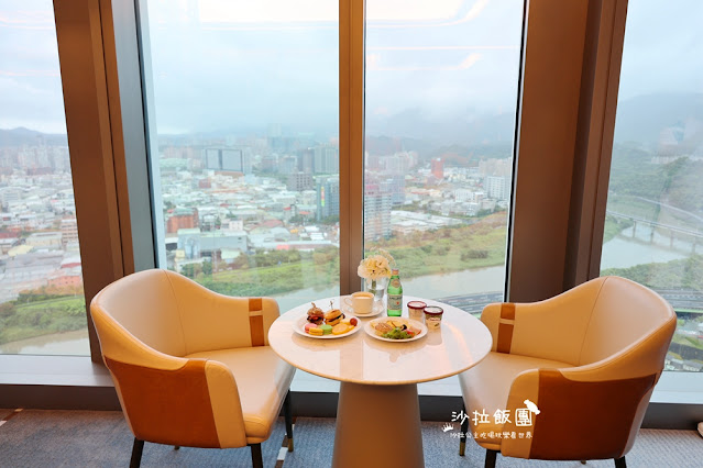 台北漢來大飯店，南港市景、無邊際泳池、金鑰匙及英式管家服務