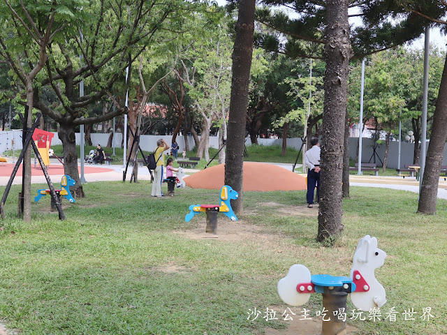 新竹景點/共融公園/北台灣最大沙坑『新竹公園』特色公園/溜滑梯/盪鞦韆/新竹孔廟旁