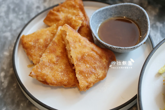 板橋美食『板橋凱撒大飯店-Lotus蓮花泰式餐廳』捷運板橋站