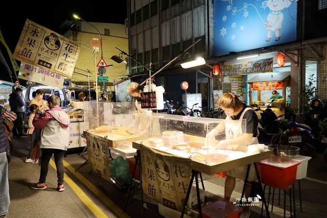 週六限定：冬山夜市，好多排隊美食，冬山車站門口