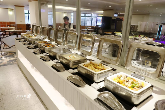 桃園吃到飽周末限定『石門福華HOVII KITCHEN餐廳』buffet、避風塘炒蟹、牛排