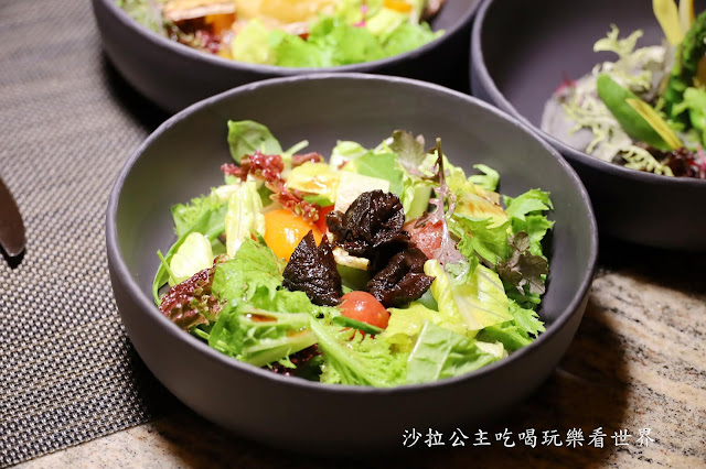 史上最優惠消費5000送5000『台北萬豪酒店(Mark's Teppanyaki)』結合法式美學的鐵板燒/菜單/包廂