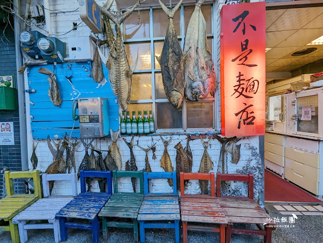 欣欣麵館不是麵店，人氣超旺的海鮮店，幸運吃到