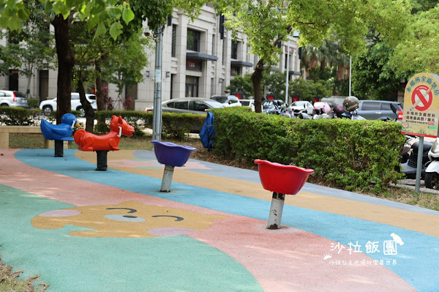 苗栗景點『頭份運動公園』水漾步道、沙坑、溜滑梯，苗栗版的大安森林公園