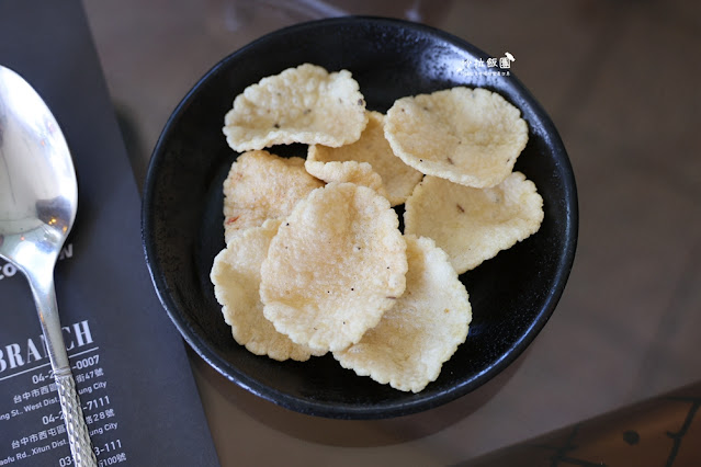 台中大坑美食『淇里思印度餐廳大坑店』印度料理，連續四年米其林必比登推薦