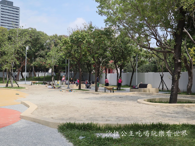 新竹景點/共融公園/北台灣最大沙坑『新竹公園』特色公園/溜滑梯/盪鞦韆/新竹孔廟旁