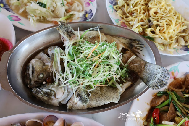 淡水美食『大胖活海產』漁人碼頭人氣美食、浪漫玻璃屋、海景餐廳