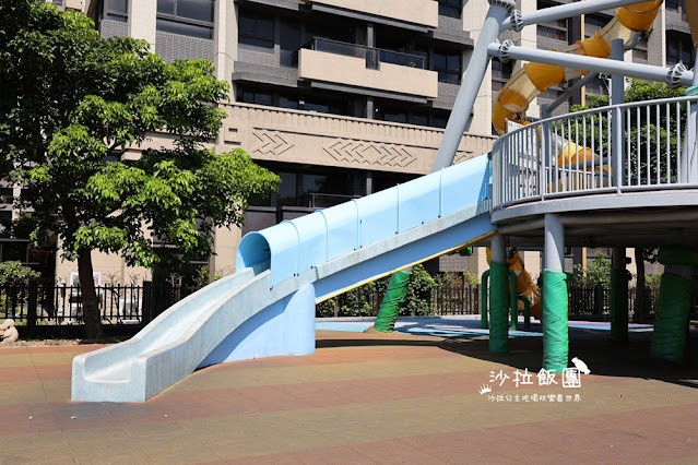 苗栗頭份特色公園『頭份音樂公園』巨型薩克斯風滑梯遊戲場