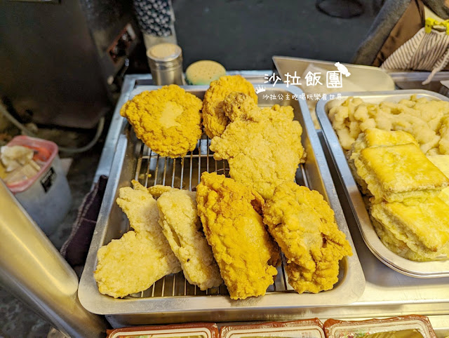 頭城10元炸炸店，價格真的太佛，很容易亂拿一大堆