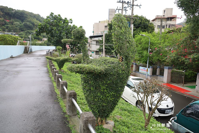 在市區就能賞櫻搭捷運就會到，假日就帶小孩來這放風