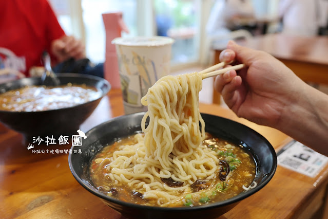 桃園青埔美食『來甲餃子』中壢小吃