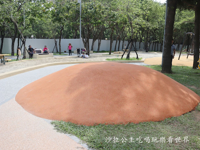 新竹景點/共融公園/北台灣最大沙坑『新竹公園』特色公園/溜滑梯/盪鞦韆/新竹孔廟旁