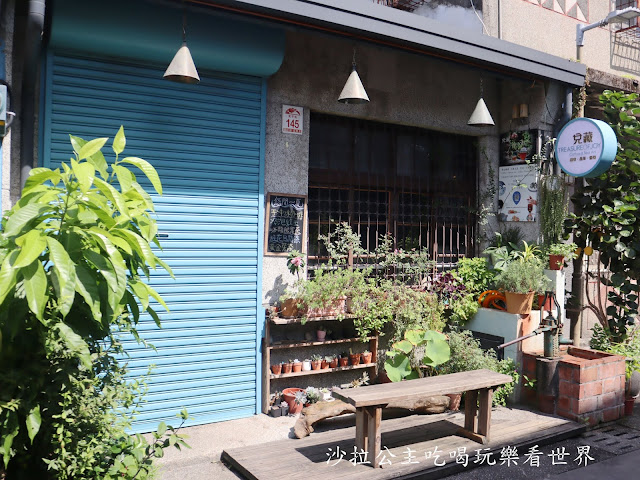 宜蘭頭城美食/人氣早餐店『頭城老街早餐店』頭城美食/老街彩繪牆