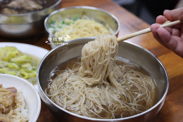 礁溪人氣美食小吃『陳旺記鴨片飯』梅干滷肉飯、鴉片飯必點