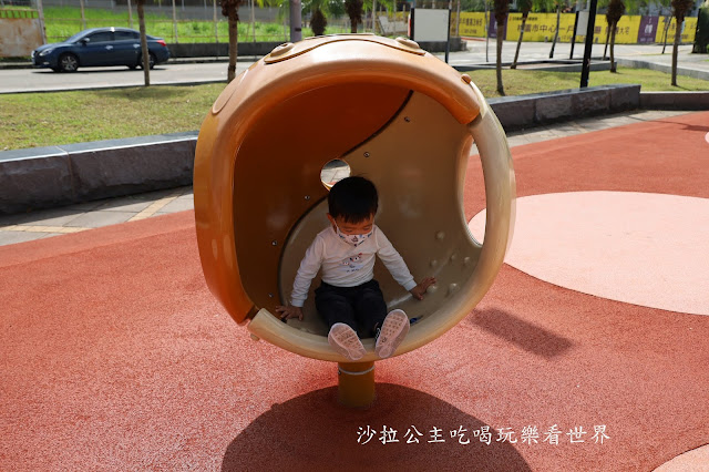 士林特色公園/親子活動『士林四號廣場』捷運士林站/士林官邸/泰北中學旁