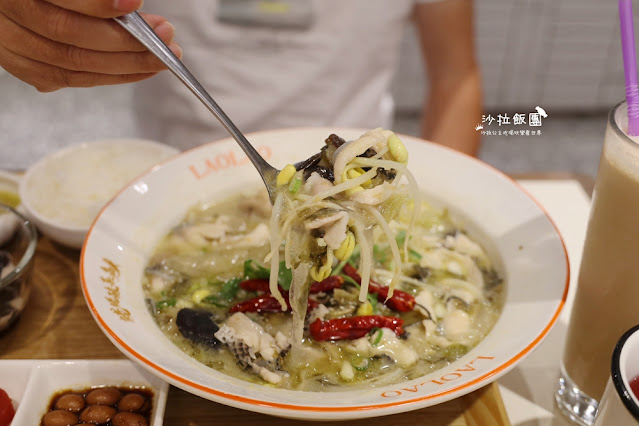 台北車站美食『姥姥酸菜魚微風北車』一個人也可以吃酸菜魚