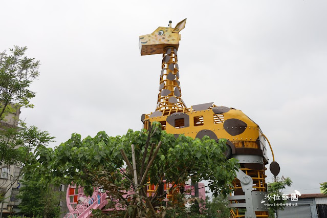 宜蘭車站周邊景點『幾米主題廣場』、『丟丟噹森林』經典場景重現