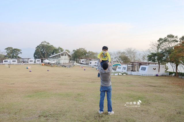 最新星空露營車『自然風情景觀渡假民宿』3000坪超大草坪小孩放電好地方