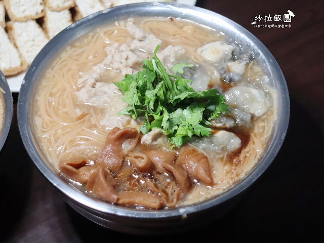 古亭站美食『同心大腸蚵仔麵線』炸臭豆腐/捷運美食