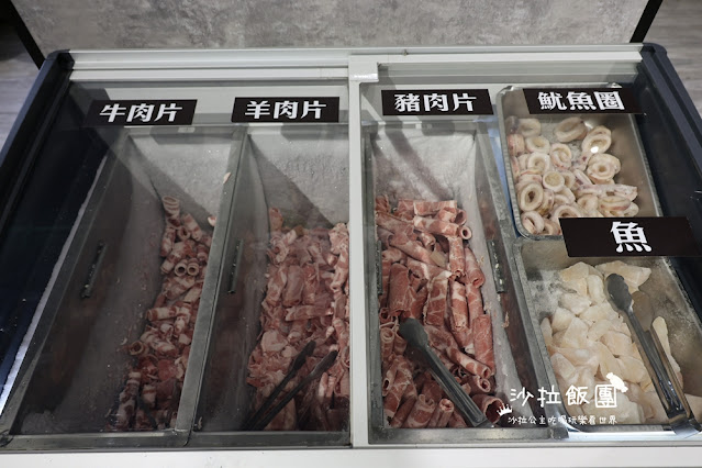 台中逢甲羊肉爐吃到飽『羊霸天下逢甲店』羊大骨、羊肉、火鍋料、蔬菜、飲料自助吧