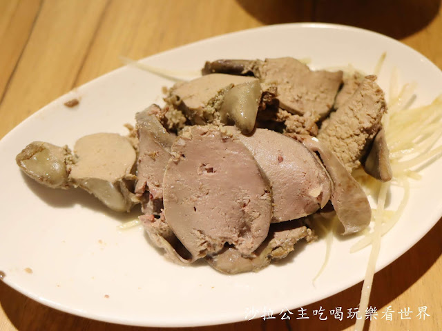 雙城街美食/晴光市場『阿萬鵝肉』非凡大探索稱"捷運蘆洲線必嚐小吃"捷運中山國小站